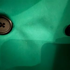 Ladies Xl green coach rain coat
Water-resistant